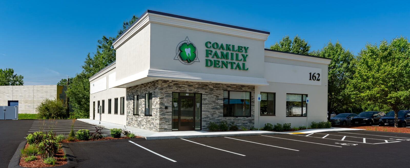 photo of the front of Coakley Family Dental facility, a completed McCarty Companies construction project